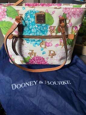 Dooney & Bourke  Hydrangea Leather Tote